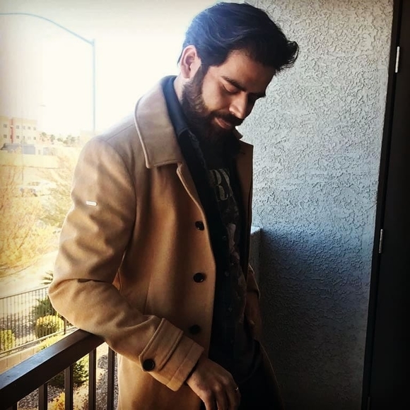 Poshmark profile picture for @saksham
